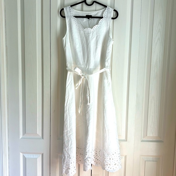 Talbots Linen Eyelet Sleeveless Midi Length Dress. Size 8. White - Picture 2 of 10